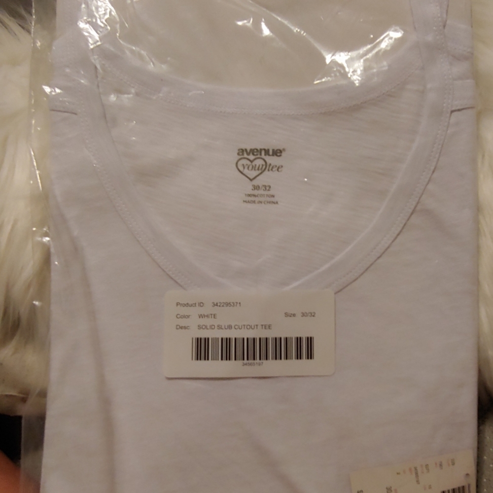 💜CUTOUT SHOULDER TEE - Picture 3 of 3